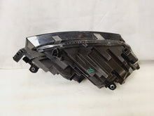 Laden Sie das Bild in den Galerie-Viewer, Frontscheinwerfer Skoda Octavia IV 5E4941015 LED Links Scheinwerfer Headlight SCH7213474051mt