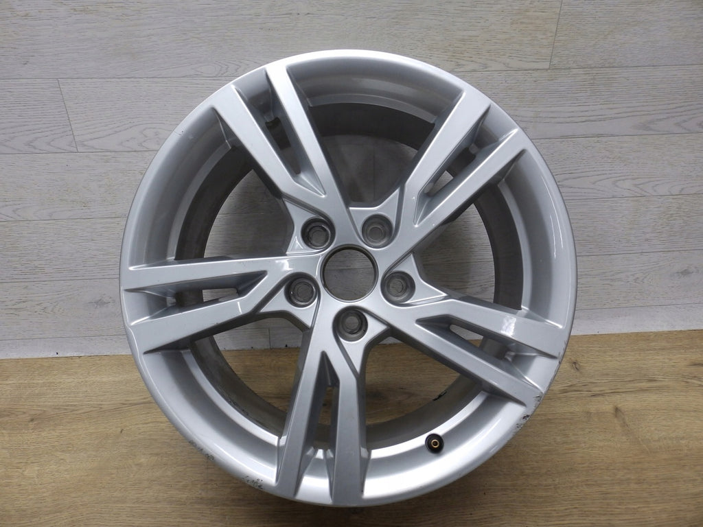 1x Alufelge 17 Zoll 7.5" 5x112 43ET Silber 8V0601025DD Audi A3 Rim Wheel