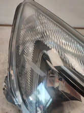 Laden Sie das Bild in den Galerie-Viewer, Frontscheinwerfer Opel Astra J 13371596 Rechts Scheinwerfer Headlight SCH6540374011uz
