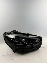 Laden Sie das Bild in den Galerie-Viewer, Frontscheinwerfer Mercedes-Benz W206 A2069068204 Rechts Scheinwerfer Headlight SCH4617016256kd