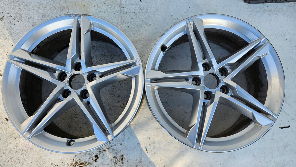 2x Alufelge 18 Zoll 8.0" 5x112 40ET Glanz Silber 8W0601025 Audi A5 A4 Rim Wheel