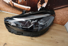 Laden Sie das Bild in den Galerie-Viewer, Frontscheinwerfer Mercedes-Benz W206 A2069067103 LED Rechts oder Links SCH2159224637uc