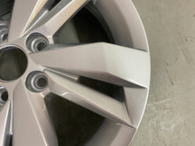 Load image into Gallery viewer, 1x Alufelge 15 Zoll 5.5" 5x100 40ET Glanz Silber 2G0601025N VW Polo Rim Wheel FEL8575317003yy