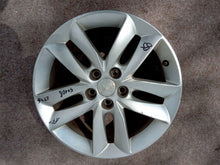 Laden Sie das Bild in den Galerie-Viewer, 1x Alufelge 17 Zoll 5x108 9671401380 Peugeot Rim Wheel FEL6237540988rn