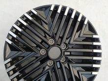 Load image into Gallery viewer, 1x Alufelge 17 Zoll 6.5" 5x114.3 45ET R337653 Nissan Leaf Rim Wheel FEL7741875609xy