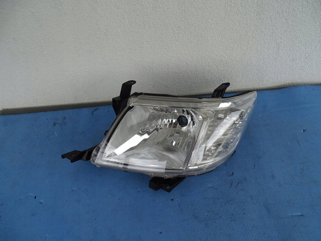 Frontscheinwerfer Toyota Hilux VII Links Scheinwerfer Headlight SCH7249395067dy
