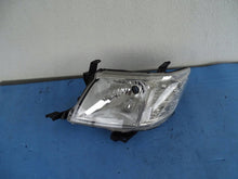 Load image into Gallery viewer, Frontscheinwerfer Toyota Hilux VII Links Scheinwerfer Headlight SCH7249395067dy