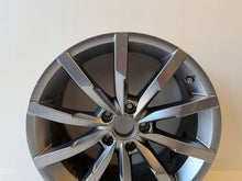 Laden Sie das Bild in den Galerie-Viewer, 1x Alufelge 18 Zoll 3G0601025Q VW Passat B8 Rim Wheel FEL1292740468rl