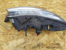 Laden Sie das Bild in den Galerie-Viewer, Frontscheinwerfer Fiat Stilo 517164610 Xenon Ein Stück (Rechts oder Links)