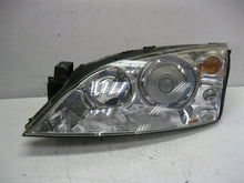 Laden Sie das Bild in den Galerie-Viewer, Frontscheinwerfer Ford Mondeo AWU3147 Xenon Links Scheinwerfer Headlight