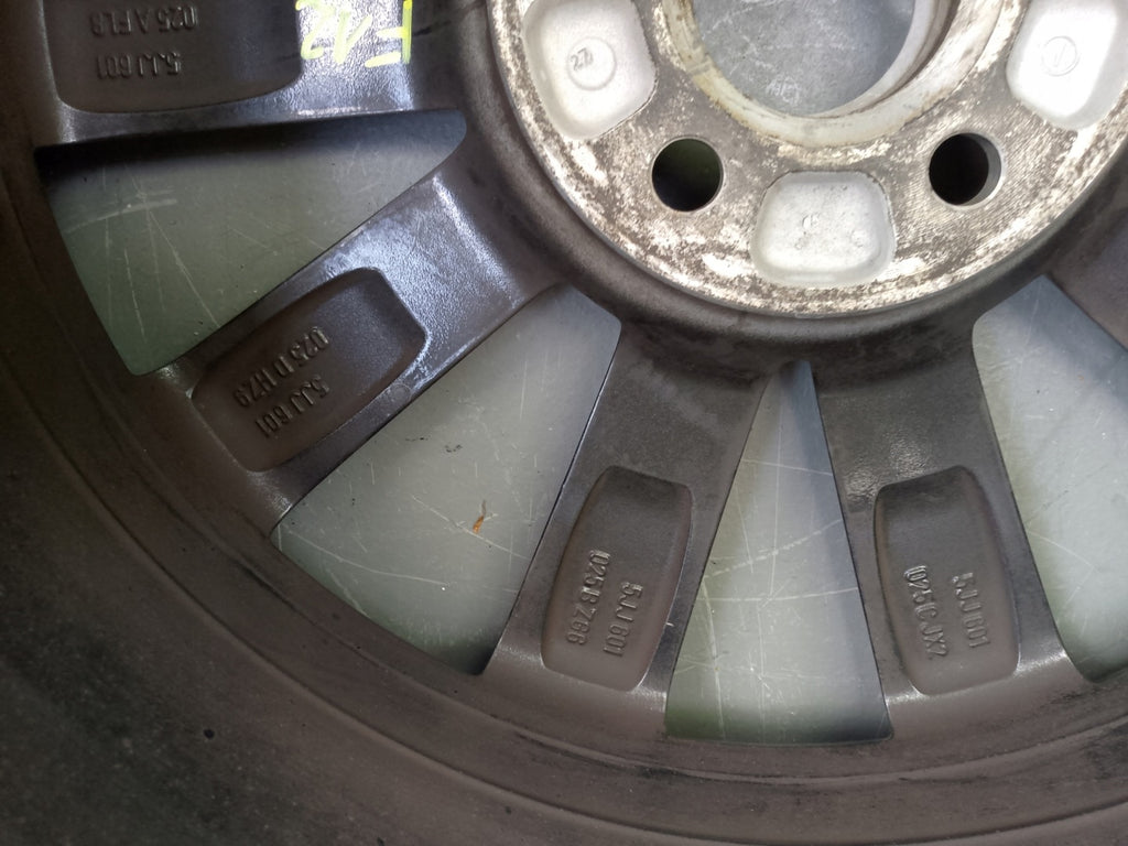 1x Alufelge 17 Zoll 7.0" 5x100 46ET Glanz 5JJ601025A Skoda Fabia I Rim Wheel FEL1501080113sf