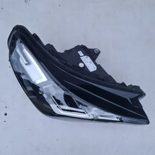 Laden Sie das Bild in den Galerie-Viewer, Frontscheinwerfer BMW X1 5A9A228 Rechts Scheinwerfer Headlight SCH8750072743mo