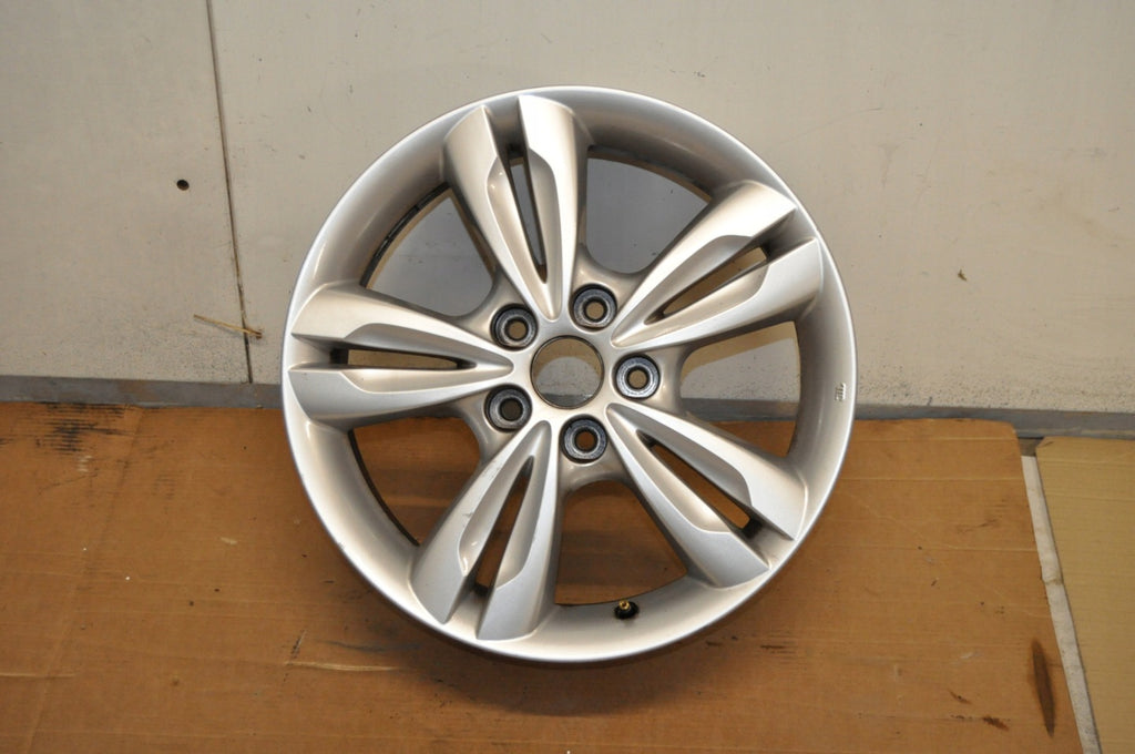 1x Alufelge 17 Zoll 6.5" 5x114.3 48ET Glanz Silber 52910-2S200 Hyundai Ix35 FEL4432629672an