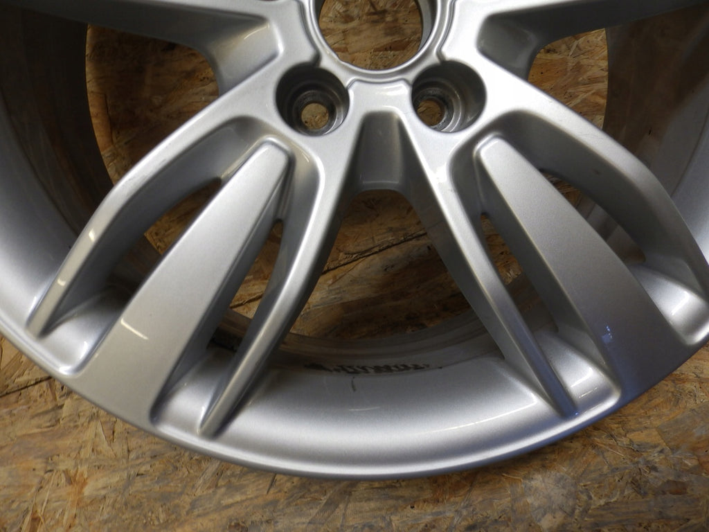 1x Alufelge 17 Zoll 6.5" 5x112 33ET 5X112ET33 Audi Q3 Rim Wheel