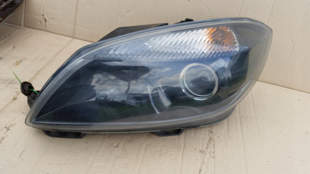 Frontscheinwerfer Skoda Fabia 5J1941018F Ein Satz Scheinwerfer Headlight