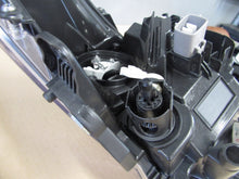 Laden Sie das Bild in den Galerie-Viewer, Frontscheinwerfer Toyota Corolla Links Scheinwerfer Headlight SCH5296670177dh