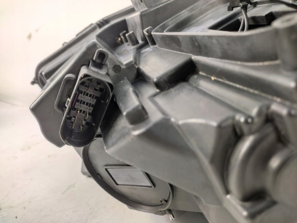Frontscheinwerfer Mercedes-Benz W176 A1768206061 LED Rechts oder Links SCH4039369197sf