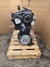 Laden Sie das Bild in den Galerie-Viewer, Motor Volvo I B420T5 2.0 197PS 145kW 9TKm 2022 Benzin Engine Unkomplett MOT8158067880et