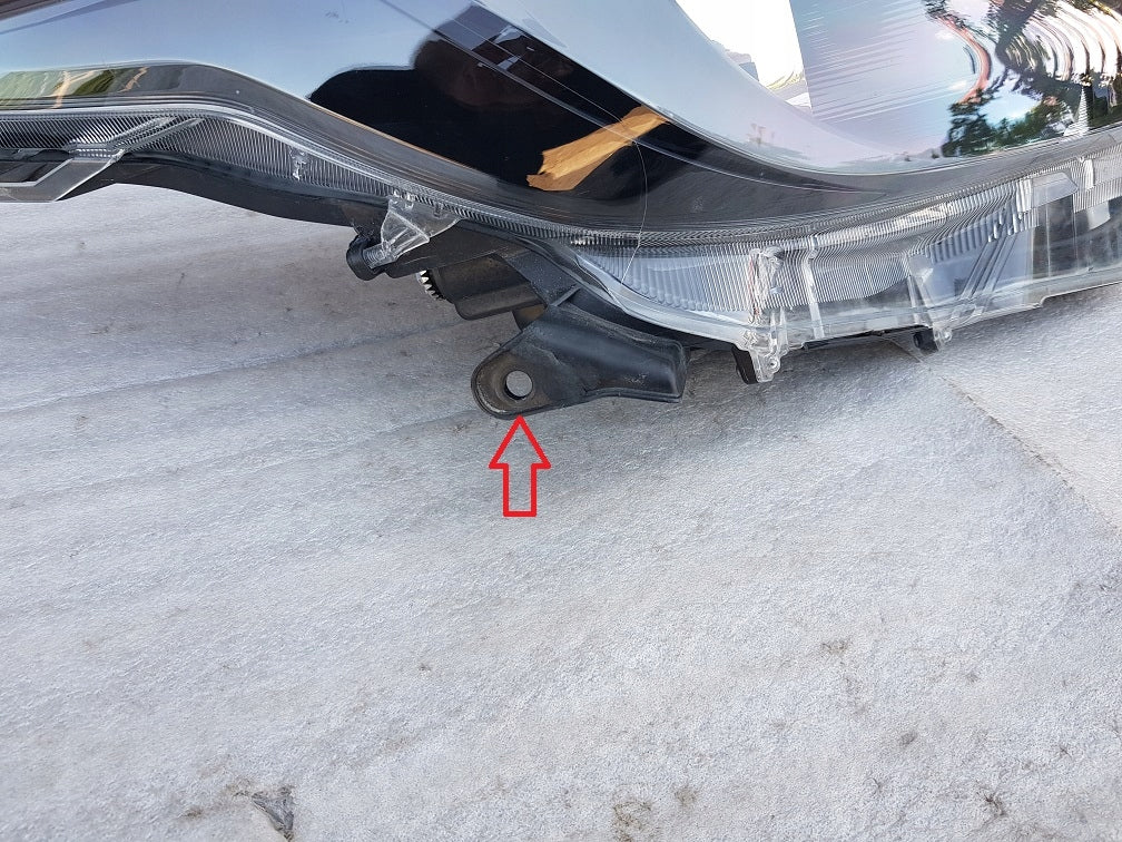 Frontscheinwerfer Toyota Yaris 85122000 Rechts Scheinwerfer Headlight SCH8470096631jm