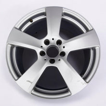 Laden Sie das Bild in den Galerie-Viewer, 1x Alufelge 18 Zoll 8.0&quot; 5x112 54ET A2124011402 Mercedes-Benz W212 Rim Wheel