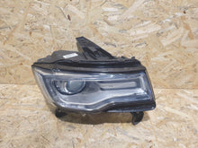 Laden Sie das Bild in den Galerie-Viewer, Frontscheinwerfer Jeep Grand Cherokee Wk2 68144708AF Rechts Headlight SCH1409611317pu