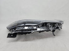 Laden Sie das Bild in den Galerie-Viewer, Frontscheinwerfer Toyota Corolla LED Rechts Scheinwerfer Headlight