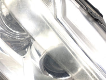 Laden Sie das Bild in den Galerie-Viewer, Frontscheinwerfer Peugeot 208 I 729-8685 9802221680 Rechts oder Links SCH1647926033lw