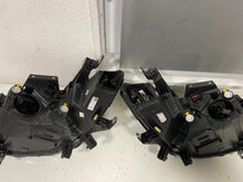 Laden Sie das Bild in den Galerie-Viewer, Frontscheinwerfer Cupra Born 10F941008H 10F941007H Links Scheinwerfer Headlight SCH9212370851jq