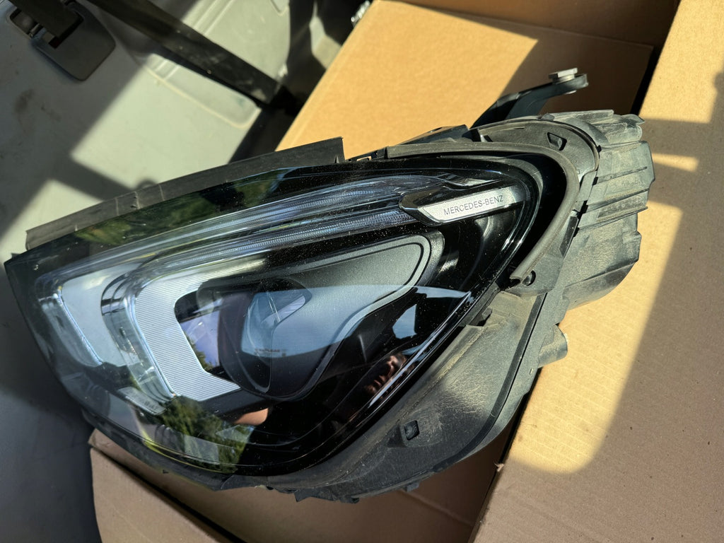 Frontscheinwerfer Mercedes-Benz Gle A1679065704 LED Rechts oder Links SCH1423701770om