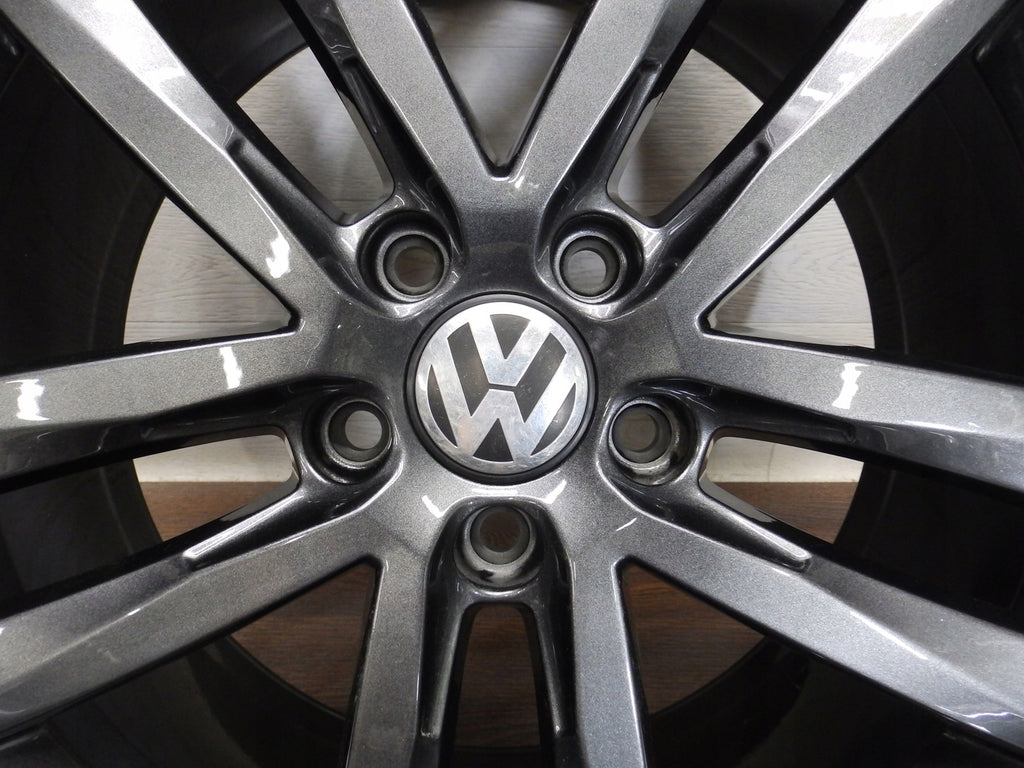 4x Alufelge 18 Zoll 7.5" 5x112 51ET Glanz Grau 5G0601025AF VW Golf Vii Rim Wheel