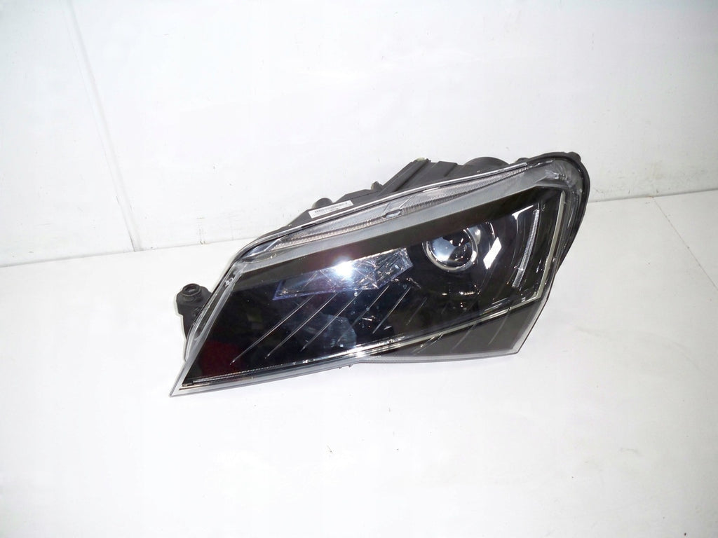 Frontscheinwerfer Skoda Superb III 3V1941015A LED Links Scheinwerfer Headlight