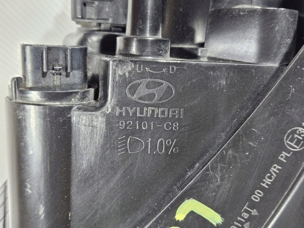 Frontscheinwerfer Hyundai I20 II 92101-C88 Links Scheinwerfer Headlight