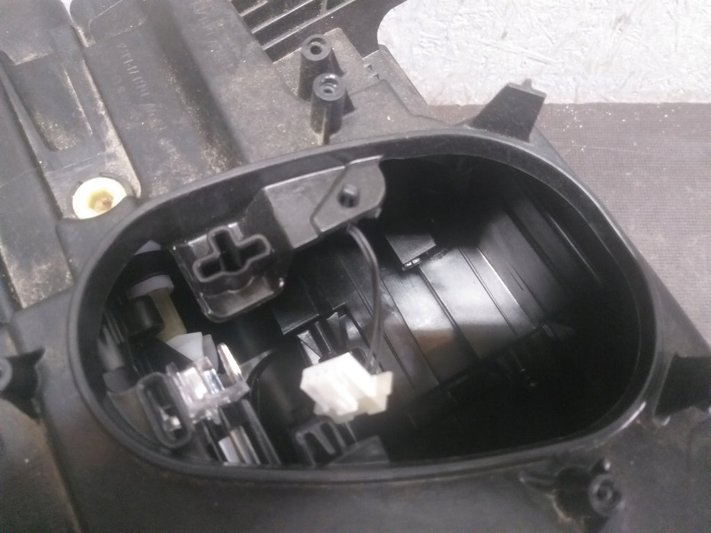 Frontscheinwerfer BMW X1 F48 5A01172-02 LED Rechts Scheinwerfer Headlight SCH8880633607up