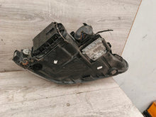 Laden Sie das Bild in den Galerie-Viewer, Frontscheinwerfer Seat Exeo 3R1941007H Xenon Ein Stück (Rechts oder Links)