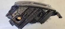 Laden Sie das Bild in den Galerie-Viewer, Frontscheinwerfer Skoda Yeti 5L1941016C LED Rechts Scheinwerfer Headlight