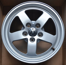 Load image into Gallery viewer, 4x Alufelge 16 Zoll 7.0&quot; 5x112 35ET Glanz Silber 8W0601025 Audi Rim Wheel