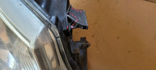 Laden Sie das Bild in den Galerie-Viewer, Frontscheinwerfer Toyota Avensis 695060102 Xenon Rechts Scheinwerfer Headlight SCH4276953615qp