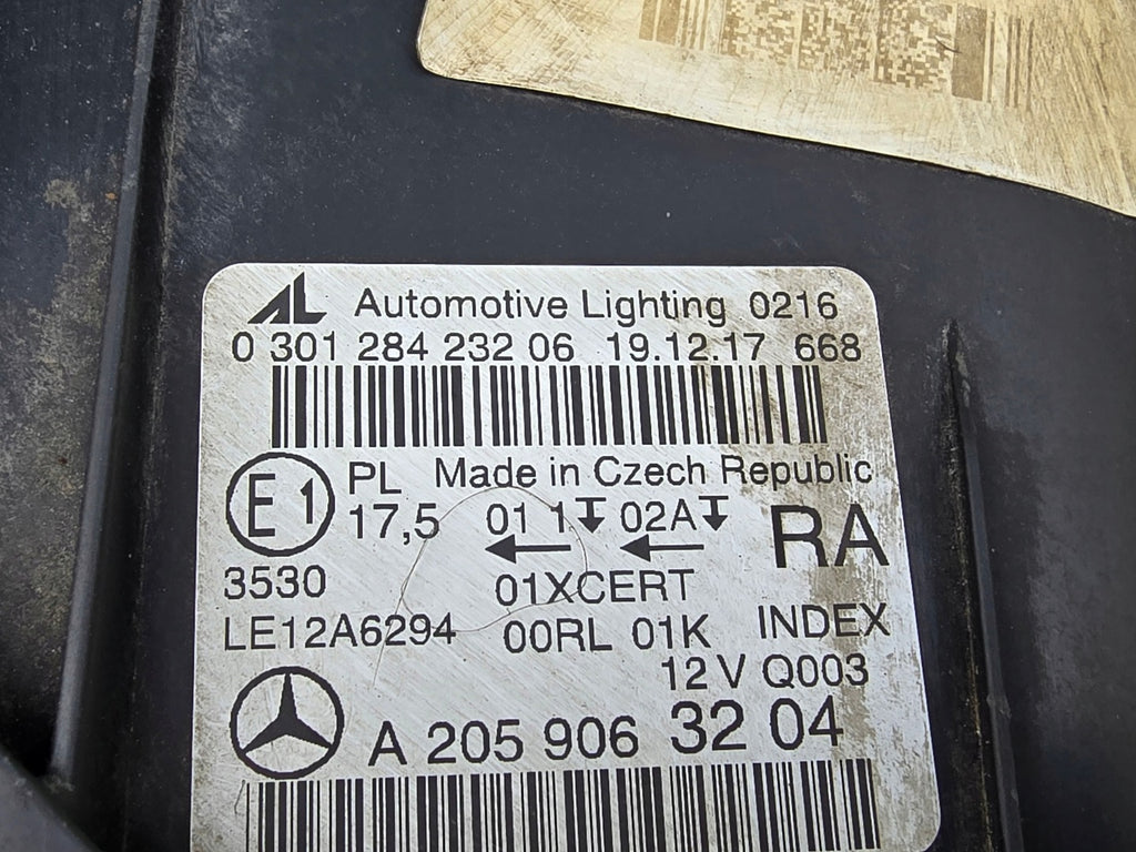 Frontscheinwerfer Mercedes-Benz W205 A2059063204 A2059063104 Full LED Ein Satz SCH3264380627ml