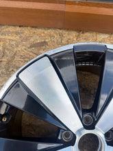 Load image into Gallery viewer, 1x Alufelge 18 Zoll 5C0601025AK VW Beetle Rim Wheel FEL2965004434lg
