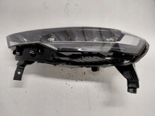 Laden Sie das Bild in den Galerie-Viewer, Frontscheinwerfer Renault Captur II 260604753R Links Scheinwerfer Headlight SCH5958666267qx