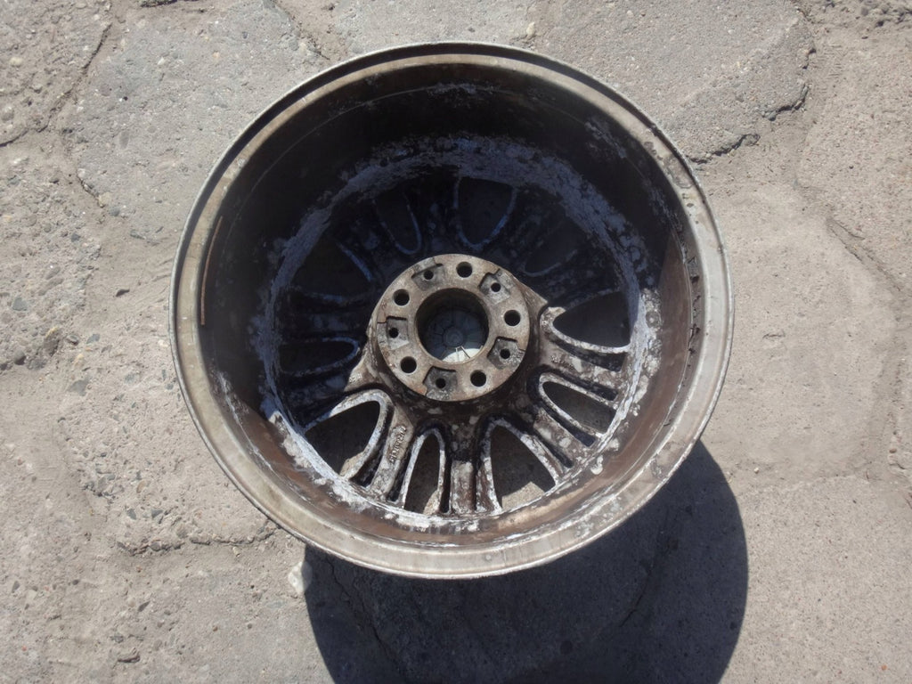 1x Alufelge 17 Zoll 5x120 6758775 BMW 5 E60 E61 Rim Wheel FEL8472156213md