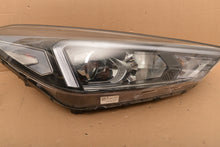 Laden Sie das Bild in den Galerie-Viewer, Frontscheinwerfer Hyundai Tucson 92102D7500 Rechts Scheinwerfer Headlight SCH2357662703hx