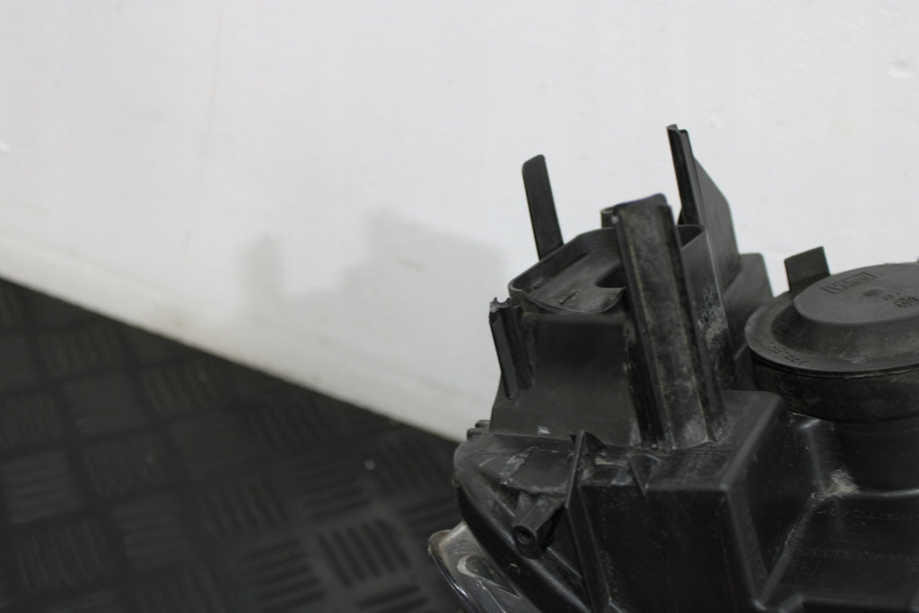 Frontscheinwerfer Opel E Combo 9816825480 Rechts Scheinwerfer Headlight SCH8406506980ih