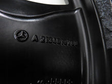 Laden Sie das Bild in den Galerie-Viewer, 1x Alufelge 18 Zoll 8.0" 5x112 43ET Glanz Schwarz A2134013700 Mercedes-Benz W213 FEL5532103510nf
