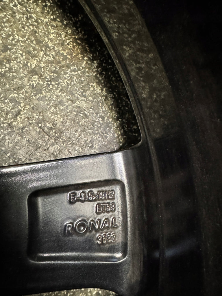 1x Alufelge 19 Zoll 8.5" 5x112 53ET Glanz Schwarz 8V0601025CG Audi A3 Rim Wheel FEL2236617475gx