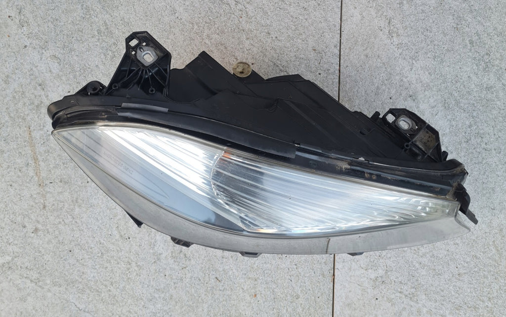 Frontscheinwerfer Mercedes-Benz W176 A1768203961 Rechts Scheinwerfer Headlight SCH4654776549nb