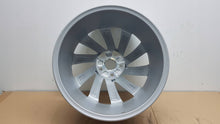 Laden Sie das Bild in den Galerie-Viewer, 1x Alufelge 18 Zoll 5E3601025H Skoda Octavia 5e3 I Rim Wheel FEL8821709081os