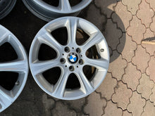 Load image into Gallery viewer, 4x Alufelge 17 Zoll 7.5" 5x120 37ET Glanz Silber 6796243 BMW E91 F30 E90 F31 FEL8502338237zf