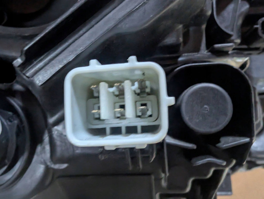Frontscheinwerfer Toyota Corolla TUT706 Links Scheinwerfer Headlight SCH7396481525bk