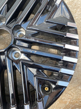 Load image into Gallery viewer, 1x Alufelge 17 Zoll 6.5&quot; 5x114.3 R337653 R887653 Nissan Leaf Rim Wheel